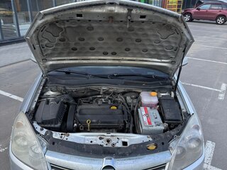2008 Opel Astra H Рестайлинг, серебристый, 200000 рублей, вид 4