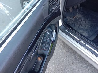 2003 BMW 5 серии 520i IV (E39) Рестайлинг, серебристый, 1450000 рублей, вид 2