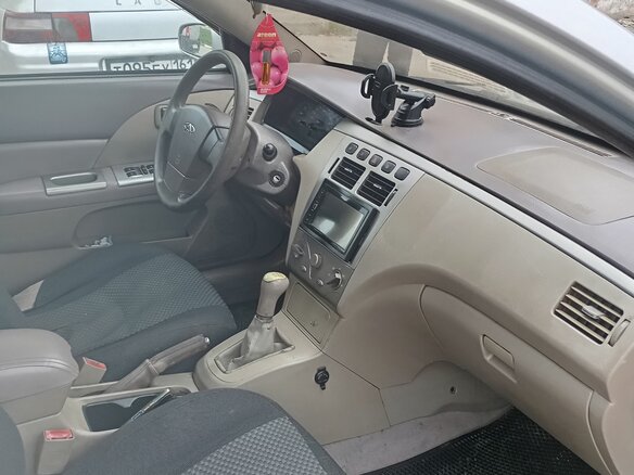 2009 Vortex Estina I, серебристый, 260000 рублей - вид 6