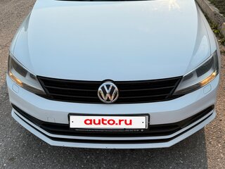 2016 Volkswagen Jetta VI Рестайлинг, белый, 1280000 рублей, вид 2