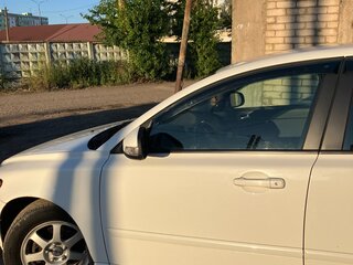 2011 Volvo S40 II Рестайлинг, белый, 850000 рублей, вид 4