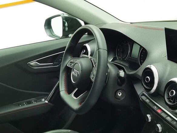 2023 Audi Q2 L 35 TFSI I Рестайлинг, чёрный, 1750000 рублей - вид 5