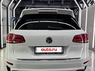 2014 Volkswagen Touareg II, белый, 2750000 рублей, вид 1