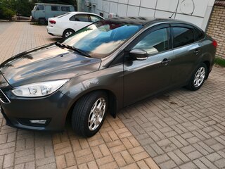 2017 Ford Focus III Рестайлинг, серый, 1100000 рублей, вид 1