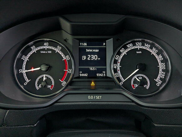 2019 Skoda Octavia III (A7) Рестайлинг, белый, 1790000 рублей - вид 12