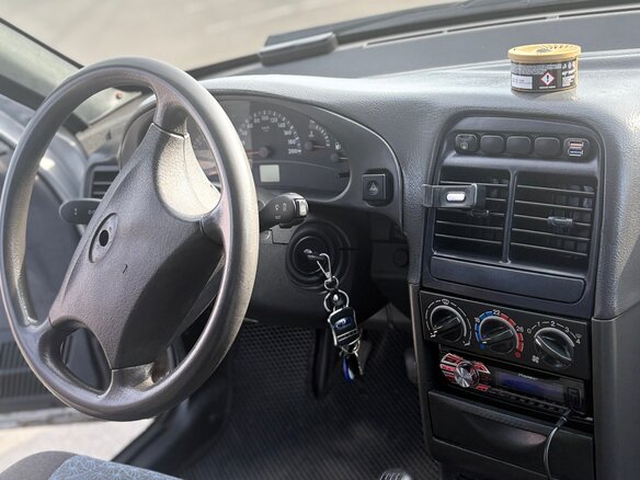 2006 Lada (ВАЗ) 2112, серебристый, 220000 рублей - вид 6