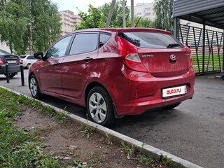 2015 Hyundai Solaris I Рестайлинг, красный, 750000 рублей, вид 5