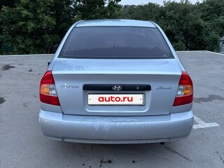 2005 Hyundai Accent II Рестайлинг, серебристый, 255000 рублей, вид 5