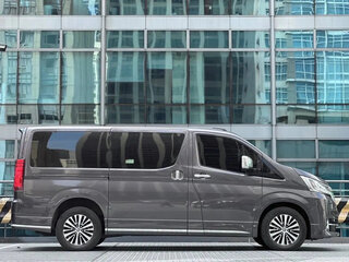 2026 Toyota HiAce H300, чёрный, 8430000 рублей, вид 3