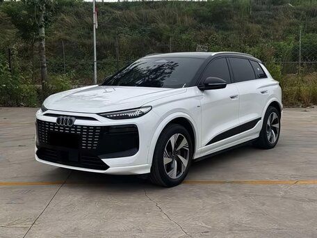 2026 Audi Q6L e-tron, белый, 6140000 рублей, вид 1