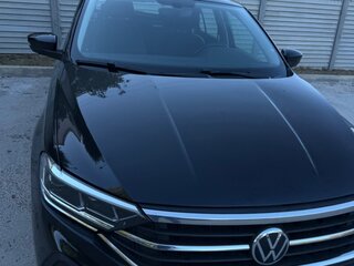 2020 Volkswagen Polo VI, чёрный, 1800000 рублей, вид 4