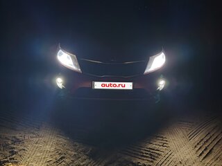 2014 Kia Rio 5-speed III, красный, 800000 рублей, вид 4