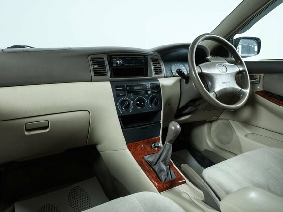 2002 Toyota Corolla VIII (E110) Рестайлинг, белый - вид 6
