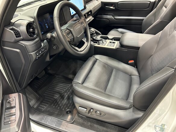 2026 Toyota Land Cruiser Prado 250 Series, белый, 12490000 рублей - вид 8