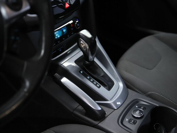 2011 Ford Focus III, белый, 470000 рублей - вид 13