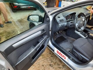 2012 Opel Astra H Рестайлинг, серебристый, 570000 рублей, вид 4
