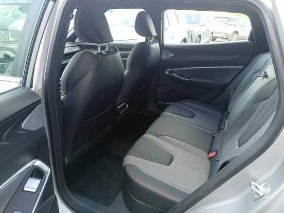 2026 Geely Cityray, серебристый, 3204990 рублей - вид 14