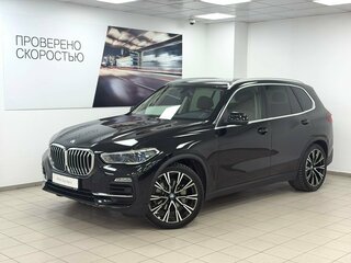 2020 BMW X5 40i IV (G05/G18), чёрный, 7995000 рублей, вид 2