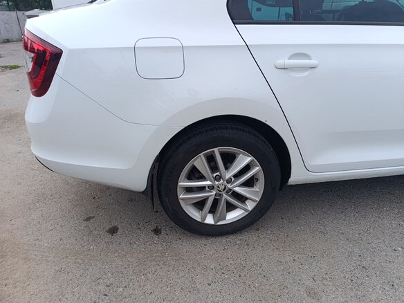 2019 Skoda Rapid I Рестайлинг, белый, 1300000 рублей - вид 17