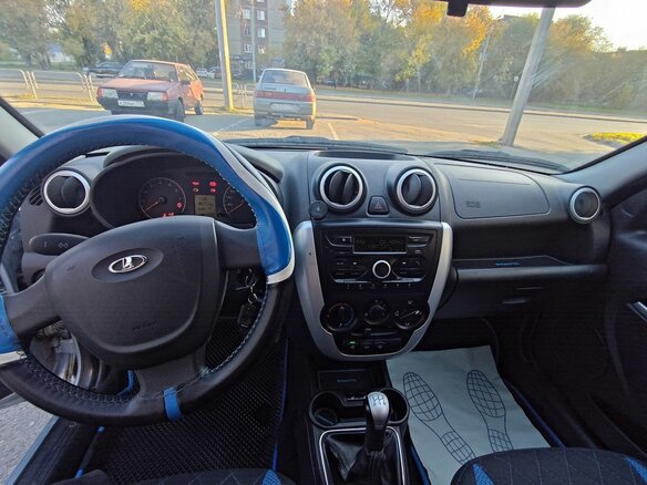 2017 Lada (ВАЗ) Granta I, серебристый, 399000 рублей - вид 12