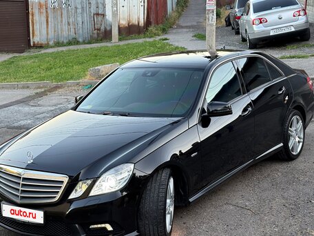 2010 Mercedes-Benz E-Класс 200 5G-Tronic IV (W212, S212, C207), чёрный, 1700000 рублей, вид 1