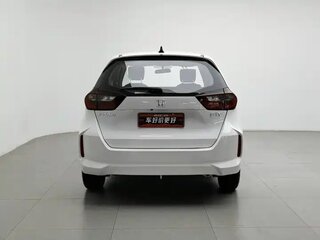2022 Honda Fit IV Рестайлинг, белый, 1157000 рублей, вид 4