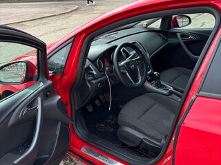 2012 Opel Astra J Рестайлинг, красный, 500000 рублей, вид 5
