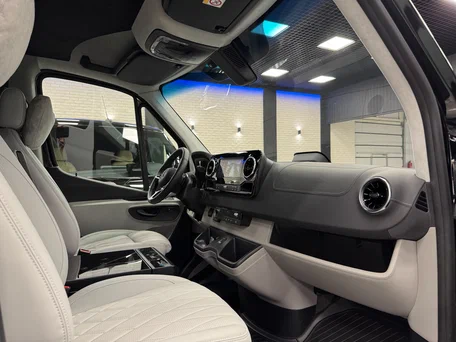 2026 Mercedes-Benz Sprinter, чёрный, 29990000 рублей, вид 4