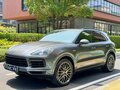 2022 Porsche Cayenne E-Hybrid III, серый, 5860633 рублей