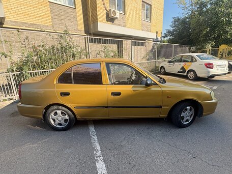 2007 Hyundai Accent ТагАЗ II, золотистый, 380000 рублей, вид 3