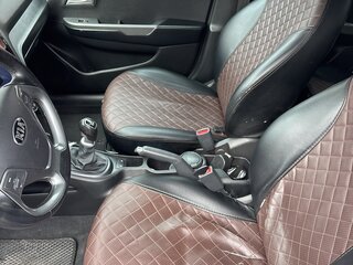 2015 Kia Rio III Рестайлинг, чёрный, 1100000 рублей, вид 5