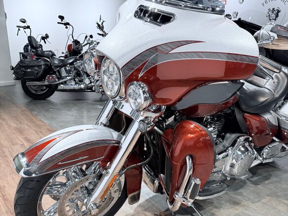 2014 Harley-Davidson CVO Limited, белый, 1699000 рублей - вид 7