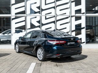2018 Toyota Camry VIII (XV70), синий, 2782500 рублей, вид 2