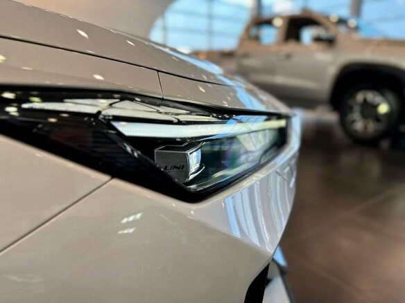 2024 Changan UNI-V I, белый, 2600000 рублей - вид 18