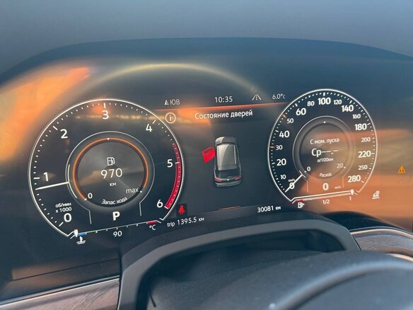 2018 Volkswagen Touareg III, коричневый, 7500000 рублей - вид 6