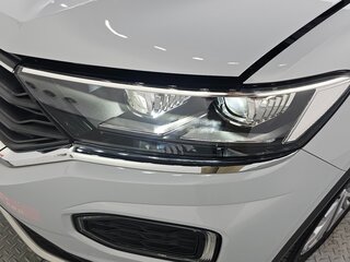 2021 Volkswagen T-Roc I, белый, 2290000 рублей, вид 3