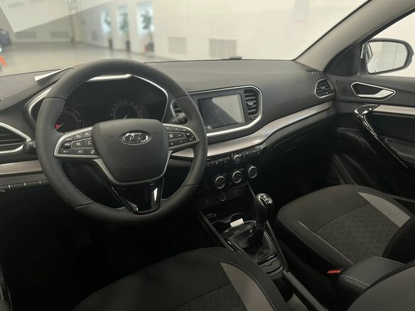 2026 Lada (ВАЗ) Vesta SW I Рестайлинг (NG), белый - вид 15