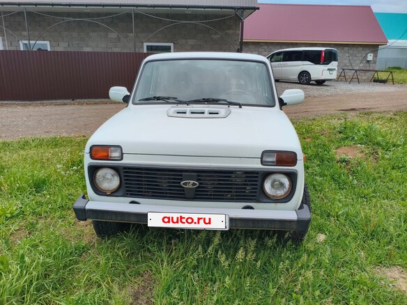 2014 Lada (ВАЗ) 2121 (4x4) I Рестайлинг, белый, 490000 рублей - вид 1