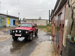 1995 Nissan Patrol IV (Y60), красный, 800000 рублей, вид 1