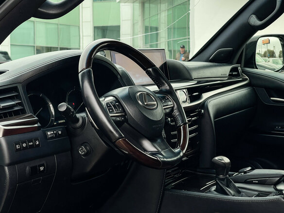 2017 Lexus LX 570 III Рестайлинг 2, чёрный, 6890000 рублей - вид 12