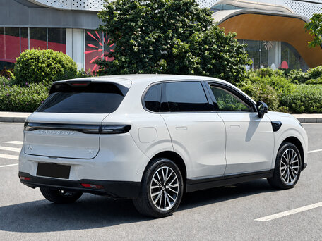 2026 Leapmotor B10, белый, 2830000 рублей, вид 4