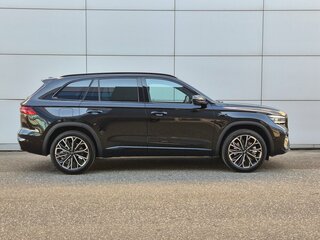 2026 Geely Monjaro (Xingyue L) I Рестайлинг 2 (China Market), чёрный, 3830000 рублей, вид 4