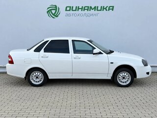 2016 Lada (ВАЗ) Priora I Рестайлинг, белый, 420000 рублей, вид 4