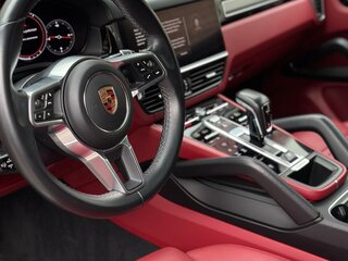 2022 Porsche Cayenne III, серый, 7270000 рублей, вид 3
