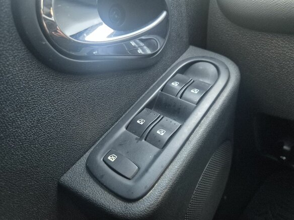 2014 Nissan Terrano III (D10), белый, 885000 рублей - вид 13