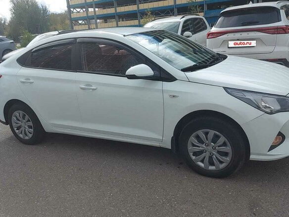 2020 Hyundai Solaris II Рестайлинг, белый, 1189000 рублей - вид 3