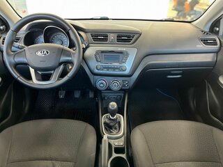 2013 Kia Rio 5-speed III, голубой, 860000 рублей, вид 2