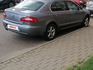 2011 Skoda Superb II, серый, 700000 рублей, вид 2