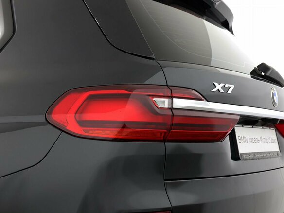 2022 BMW X7 30d I (G07), чёрный, 9900000 рублей - вид 8