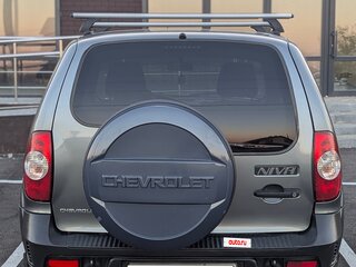 2017 Chevrolet Niva I Рестайлинг, серый, 650000 рублей, вид 5